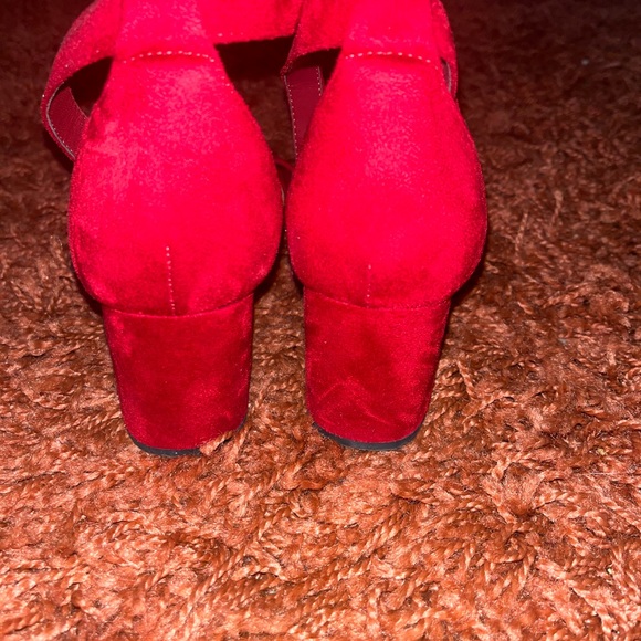 sold - Picture 2 of 8